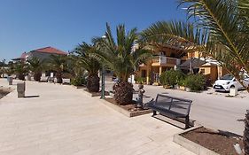 Luxury Apartment By The Sea With Private Whirlpool And Terrace 50M2